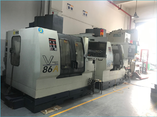 Yongjin Taiwan CNC machining center